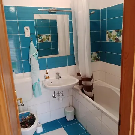 Apartament Hajnal *